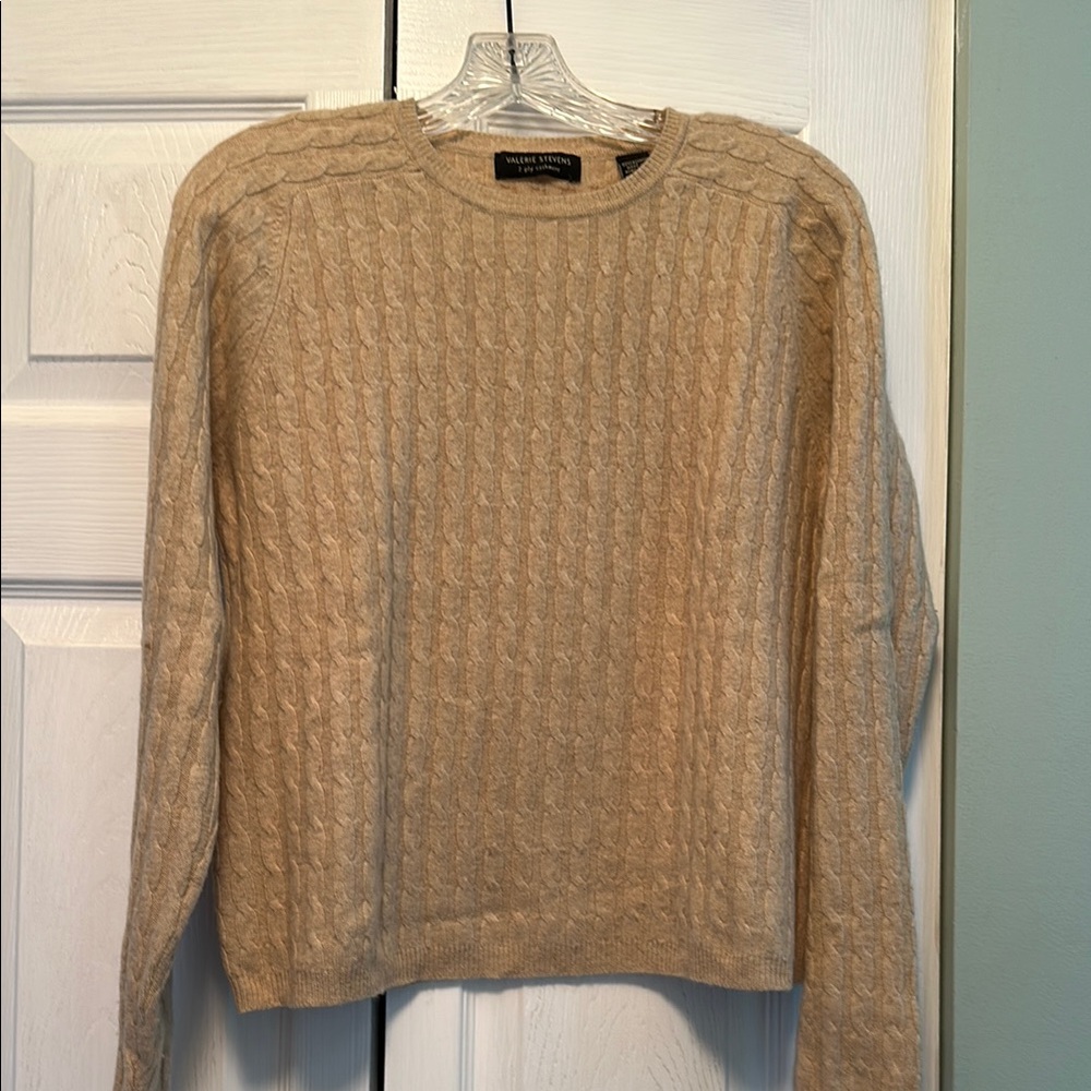 Valerie Stevens 2-ply Cashmere Cable Knit Sweater - Beige